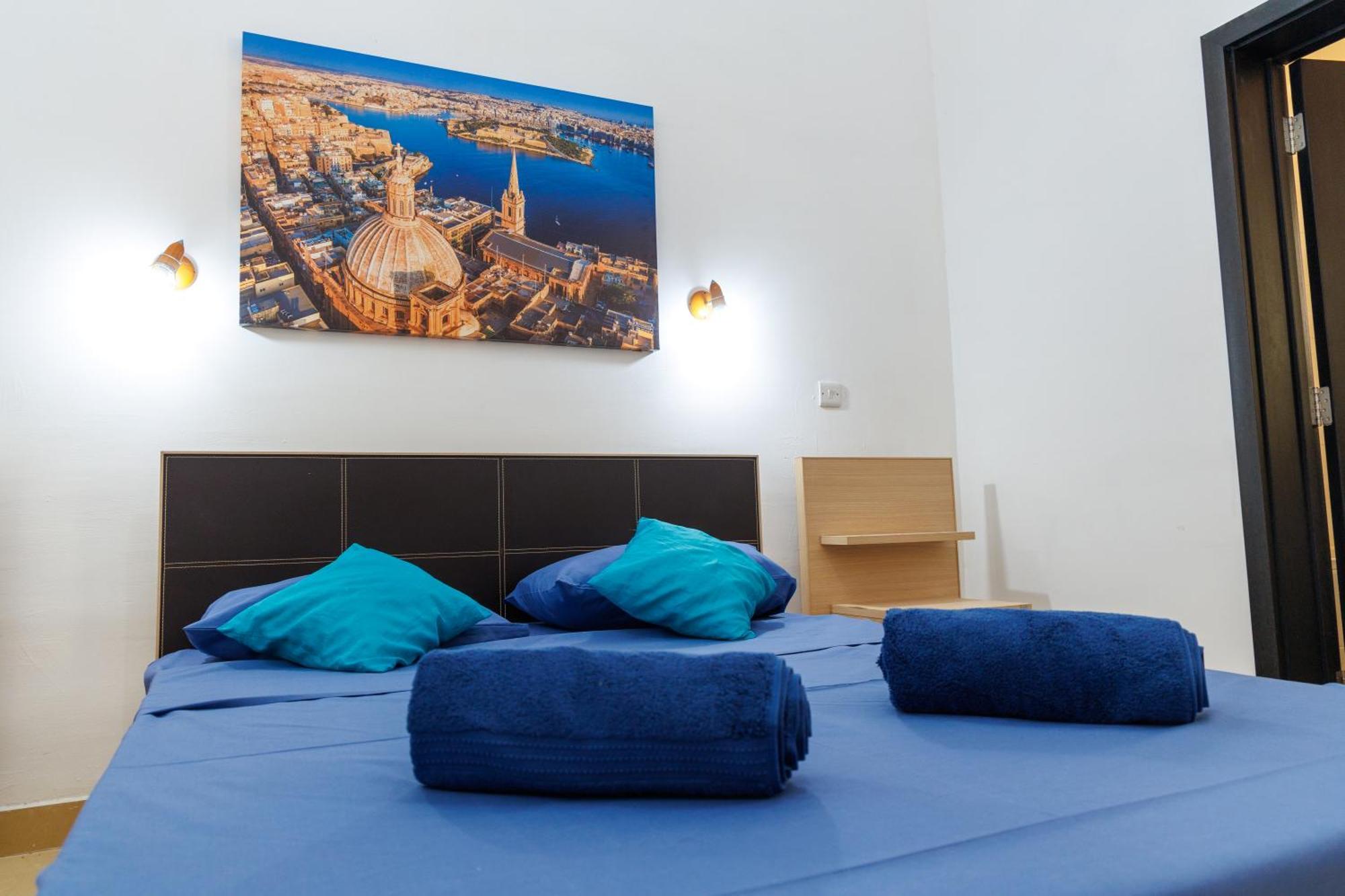 Stylish St.Julians 2 Bedroom Apartment For Rent In The City Centre With Terrace San Ġiljan Extérieur photo