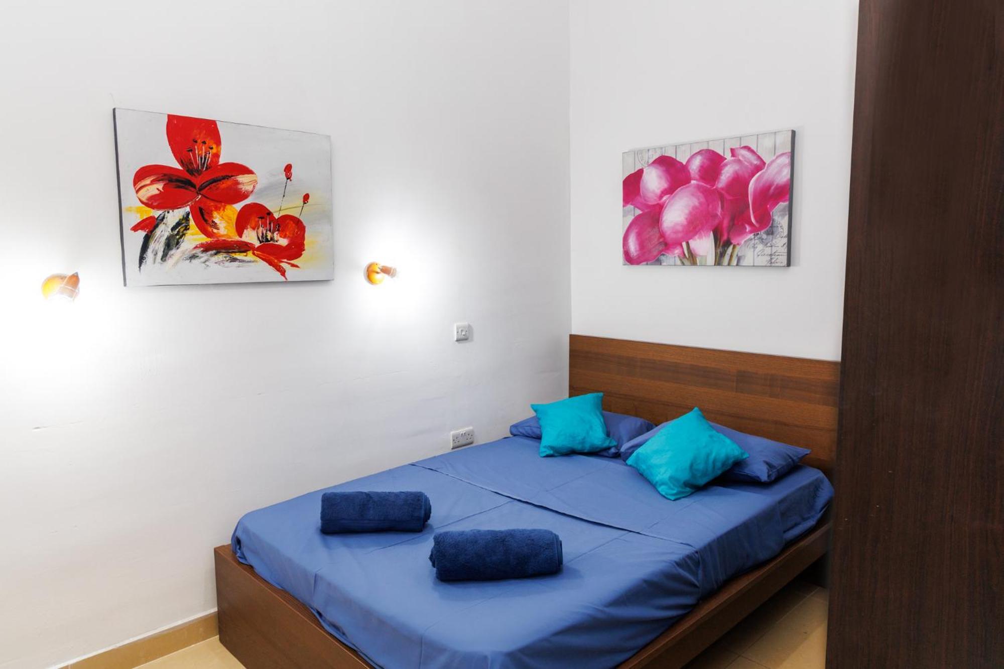 Stylish St.Julians 2 Bedroom Apartment For Rent In The City Centre With Terrace San Ġiljan Extérieur photo