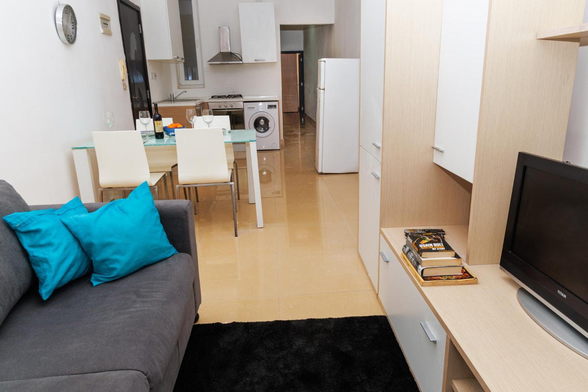 Stylish St.Julians 2 Bedroom Apartment For Rent In The City Centre With Terrace San Ġiljan Extérieur photo